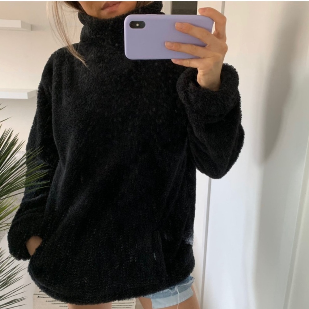 GAP BODY Fuzzy Zip Up Jacket